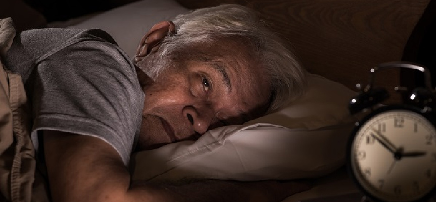 چرا غذاهای چرب و شیرین مانع از خواب عمیق می ‌شوند؟