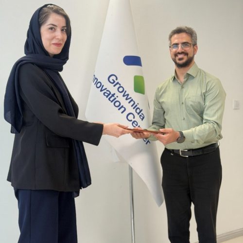 عکس امضای تفاهم‌نامه همکاری میان مرکز نوآوری گرونیدا و پردیس رشد ایرانیان