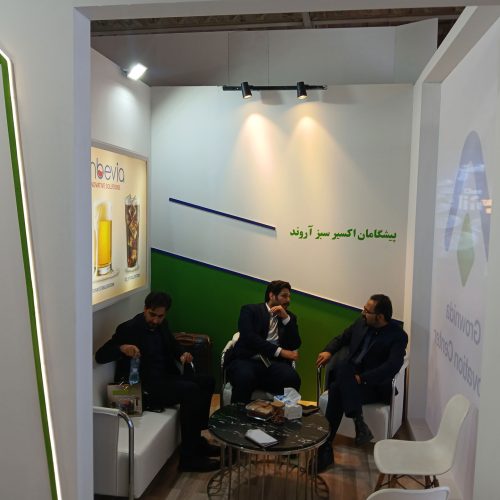 مذاکرات تجاری و تعامل با مشتریان در نمایشگاه بین‌المللی قهوه تهران